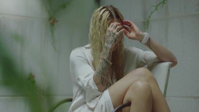 Skylar Grey - Come Up For Air