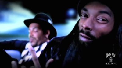 Snoop Doggy Dogg - Santa Claus Goes Straight To The Ghetto