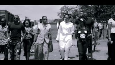 Yemi Alade - Na Gode feat. Selebobo