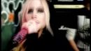 Скачать клип Avril Lavigne - I Can Do Better