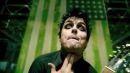 Скачать клип Green Day - American Idiot