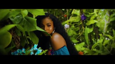 Ashanti Featuring Afro B - Pretty Little Thing
