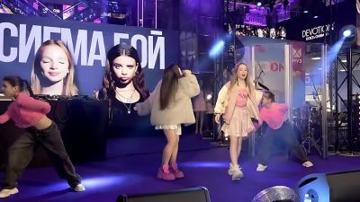 Betsy и Мария Янковская - Sigma Boy