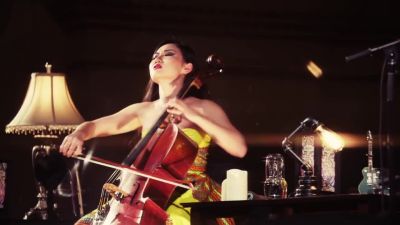 Epic Battle Of The Strings - Joe Bonamassa Vs Tina Guo - Best Guitarist Vs Best Cellist