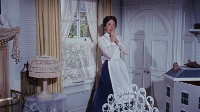 Julie Andrews - A Spoonful Of Sugar