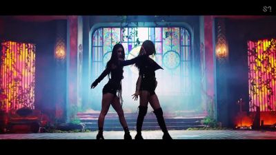 Red Velvet - Irene & Seulgi Monster
