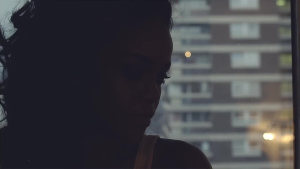 Скачать Rihanna - We Found Love Feat. Calvin Harris Клип Бесплатно