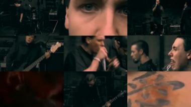 Скачать клип PAPA ROACH - Between Angels And Insects