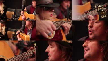 Скачать клип RICHIE SAMBORA AND ORIANTHI - Livin' On A Prayer