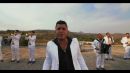 Скачать клип Gerardo Díaz Y Su Gerarquía - Amistad Y Pesos