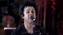Скачать клип Green Day - Revolution Radio