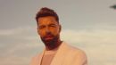 Скачать клип Ricky Martin, Christian Nodal - Fuego De Noche, Nieve De Día